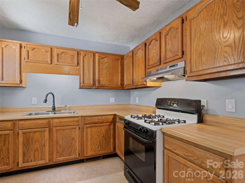 323 Joe Moody Road, Warne, NC 28909.  MLS# CAR4436156, YatesRealty ID 57729. 