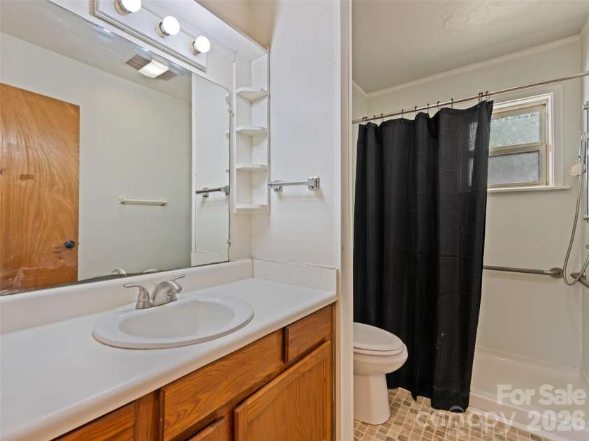 323 Joe Moody Road, Warne, NC 28909.  MLS# CAR4436156, YatesRealty ID 57729. 