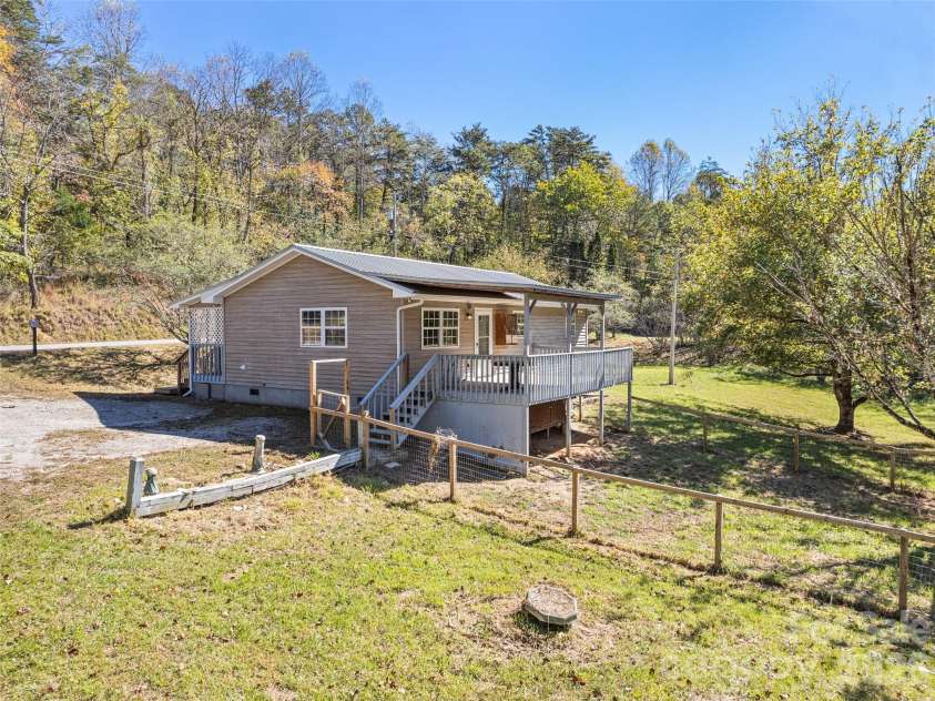 323 Joe Moody Road, Warne, NC 28909.  MLS# CAR4436156, YatesRealty ID 57729. 