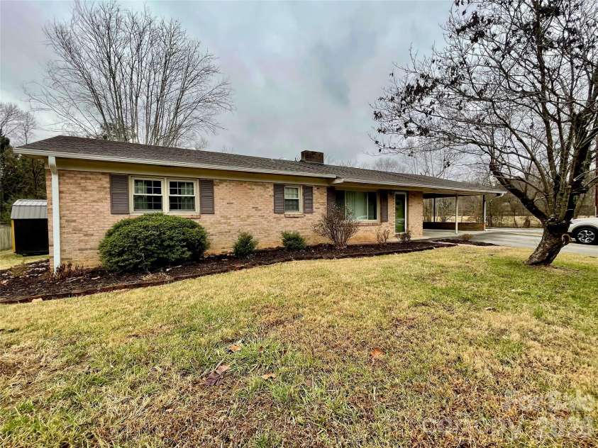 635 Powell Road, Lenoir, NC 28645.  MLS# CAR4330329, YatesRealty ID 5773. 
