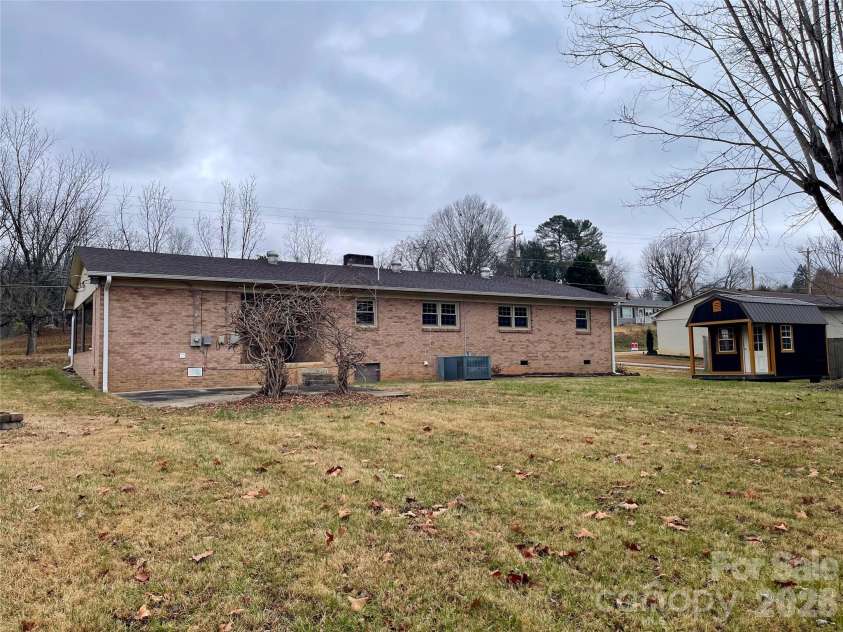 635 Powell Road, Lenoir, NC 28645.  MLS# CAR4330329, YatesRealty ID 5773. 