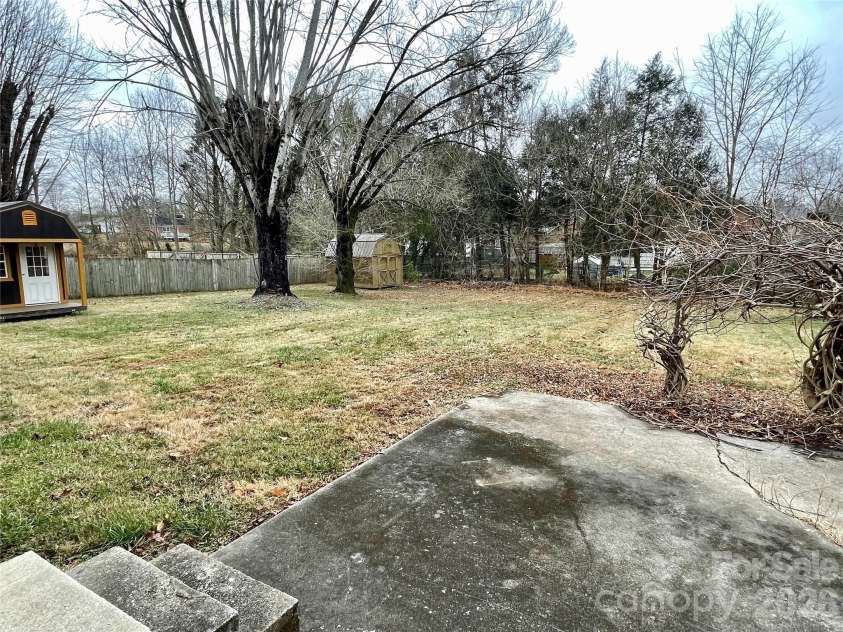 635 Powell Road, Lenoir, NC 28645.  MLS# CAR4330329, YatesRealty ID 5773. 
