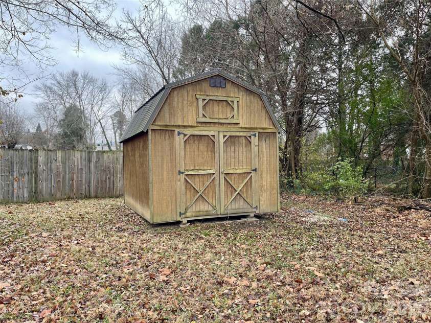 635 Powell Road, Lenoir, NC 28645.  MLS# CAR4330329, YatesRealty ID 5773. 