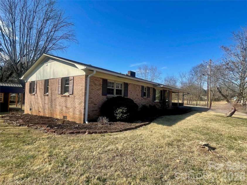 635 Powell Road, Lenoir, NC 28645.  MLS# CAR4330329, YatesRealty ID 5773. 