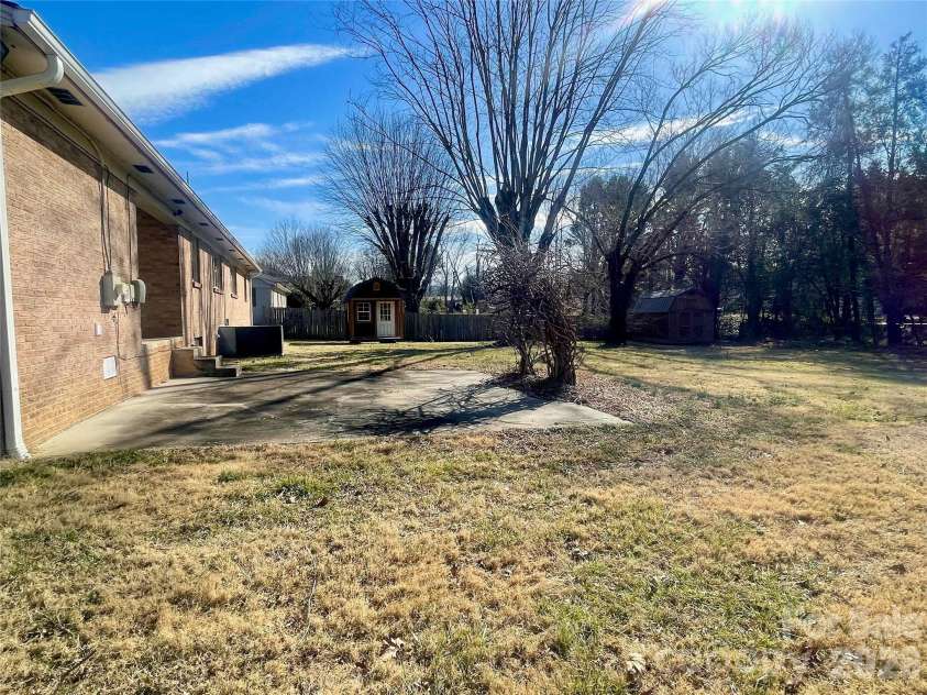 635 Powell Road, Lenoir, NC 28645.  MLS# CAR4330329, YatesRealty ID 5773. 