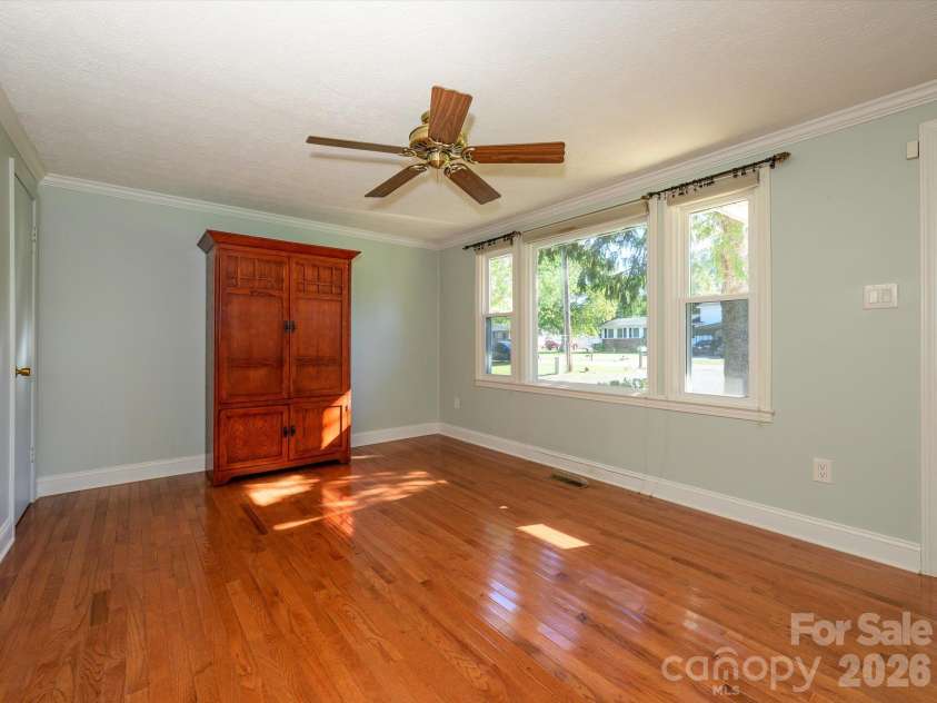 3714 Fieldcrest Circle, Concord, NC 28027.  MLS# CAR4436502, YatesRealty ID 57732. 