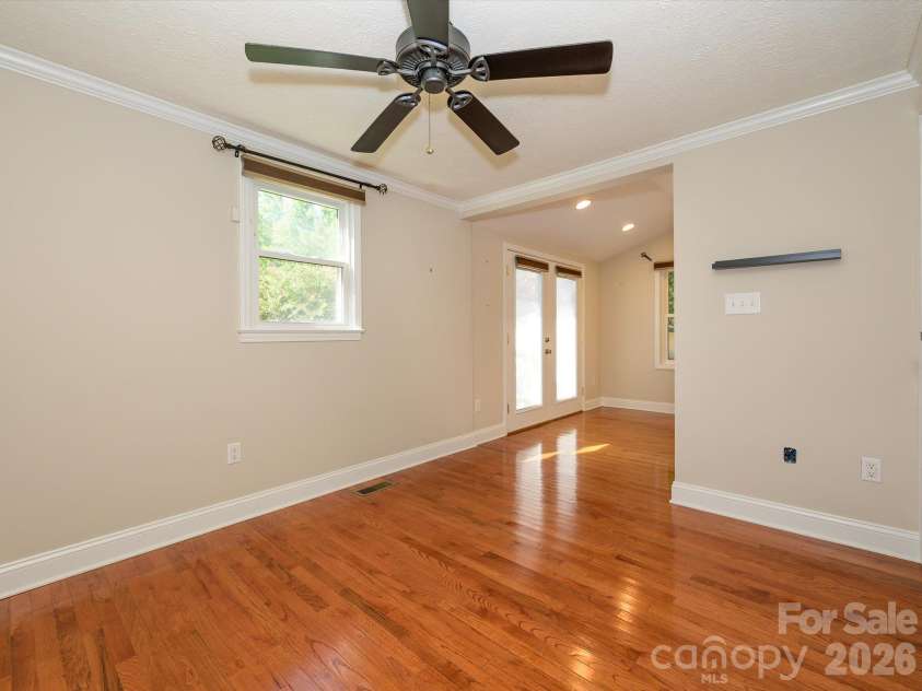 3714 Fieldcrest Circle, Concord, NC 28027.  MLS# CAR4436502, YatesRealty ID 57732. 