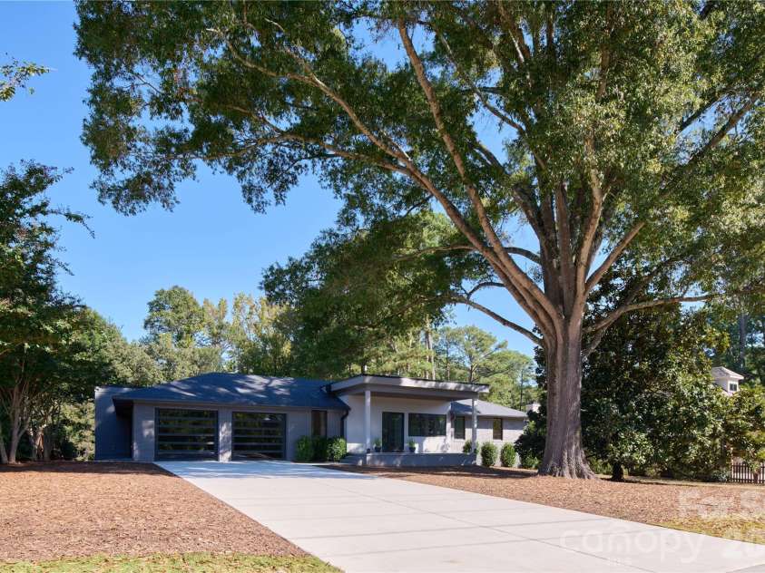 511 Boyce Road, Charlotte, NC 28211.  MLS# CAR4435860, YatesRealty ID 57738. 
