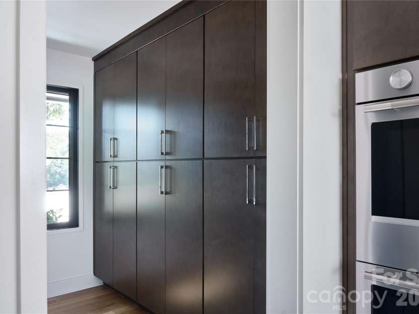 511 Boyce Road, Charlotte, NC 28211.  MLS# CAR4435860, YatesRealty ID 57738. 