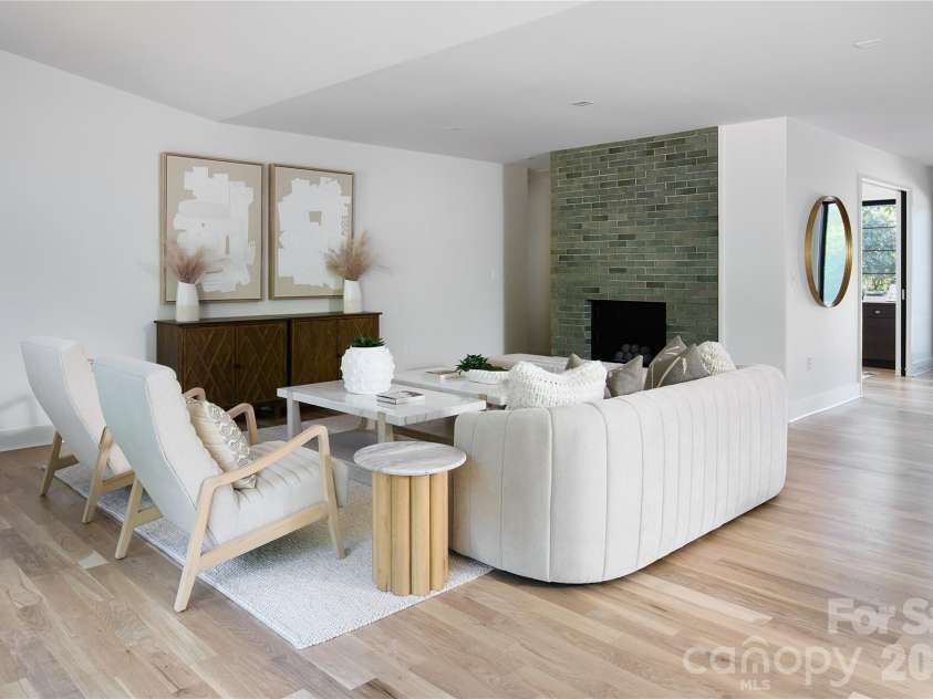 511 Boyce Road, Charlotte, NC 28211.  MLS# CAR4435860, YatesRealty ID 57738. 