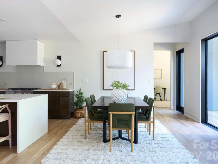 511 Boyce Road, Charlotte, NC 28211.  MLS# CAR4435860, YatesRealty ID 57738. 