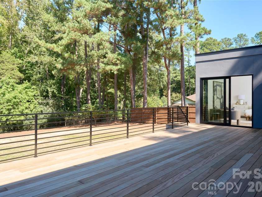 511 Boyce Road, Charlotte, NC 28211.  MLS# CAR4435860, YatesRealty ID 57738. 