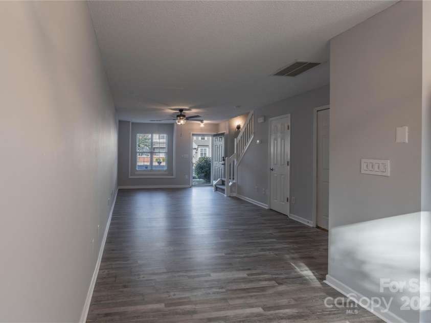 6427 Saint Bernard Way, Charlotte, NC 28269.  MLS# CAR4177501, YatesRealty ID 5774. 