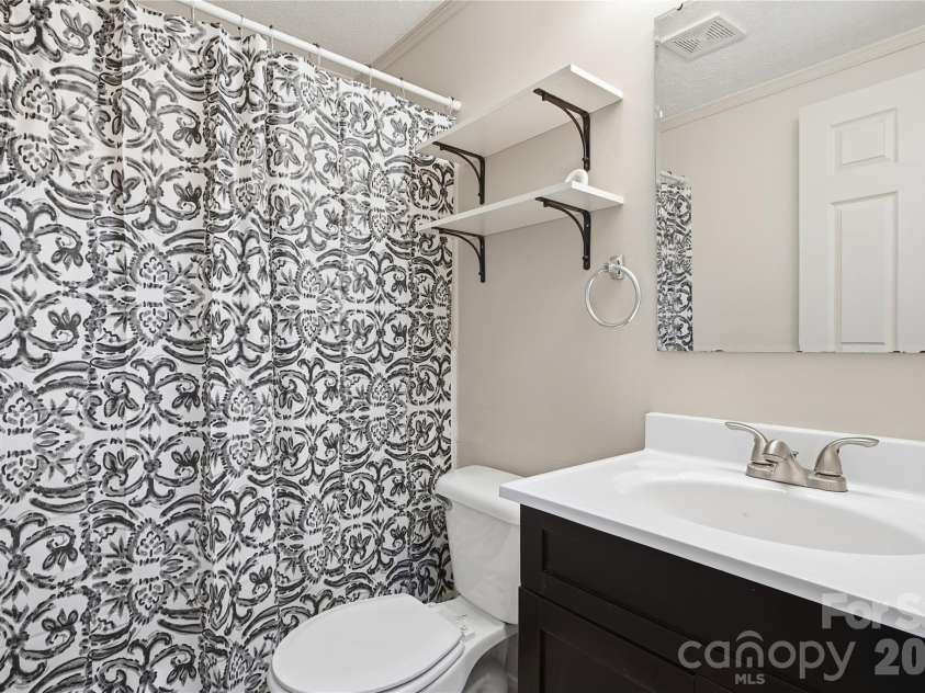 690 Rama Wood Drive, Concord, NC 28025.  MLS# CAR4436043, YatesRealty ID 57740. 