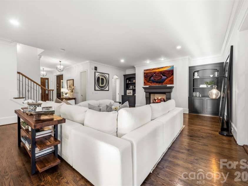 3236 Shillington Place, Charlotte, NC 28210.  MLS# CAR4435610, YatesRealty ID 57741. 