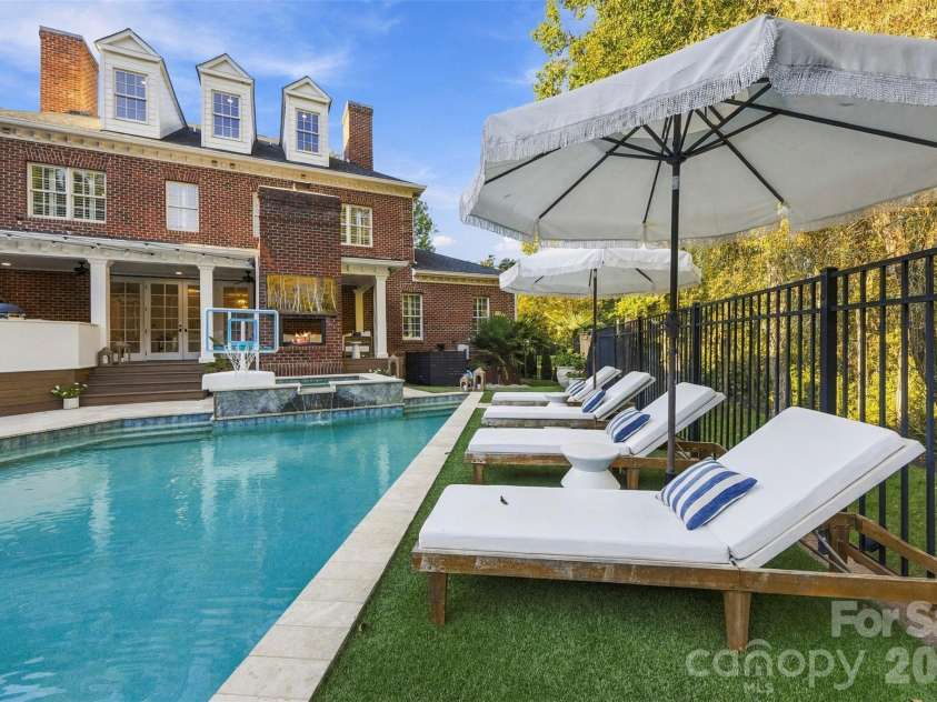 3236 Shillington Place, Charlotte, NC 28210.  MLS# CAR4435610, YatesRealty ID 57741. 