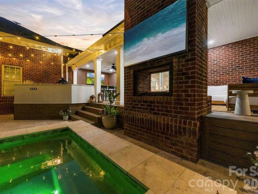 3236 Shillington Place, Charlotte, NC 28210.  MLS# CAR4435610, YatesRealty ID 57741. 
