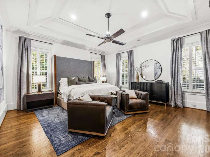 3236 Shillington Place, Charlotte, NC 28210.  MLS# CAR4435610, YatesRealty ID 57741. Main level Primary bedroom