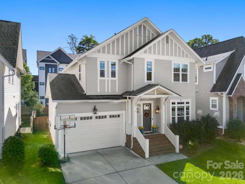 908 Millbrook Road, Charlotte, NC 28211.  MLS# CAR4435564, YatesRealty ID 57745. 