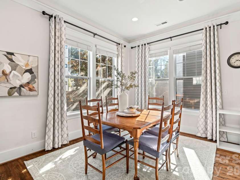 908 Millbrook Road, Charlotte, NC 28211.  MLS# CAR4435564, YatesRealty ID 57745. 