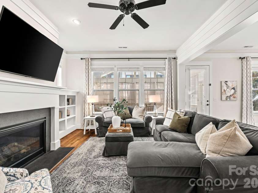 908 Millbrook Road, Charlotte, NC 28211.  MLS# CAR4435564, YatesRealty ID 57745. 