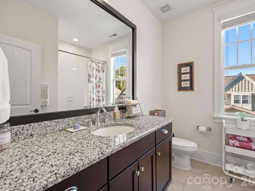 908 Millbrook Road, Charlotte, NC 28211.  MLS# CAR4435564, YatesRealty ID 57745. 