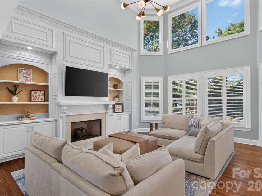 8634 Woodmere Crossing Drive, Charlotte, NC 28226.  MLS# CAR4435409, YatesRealty ID 57746. 