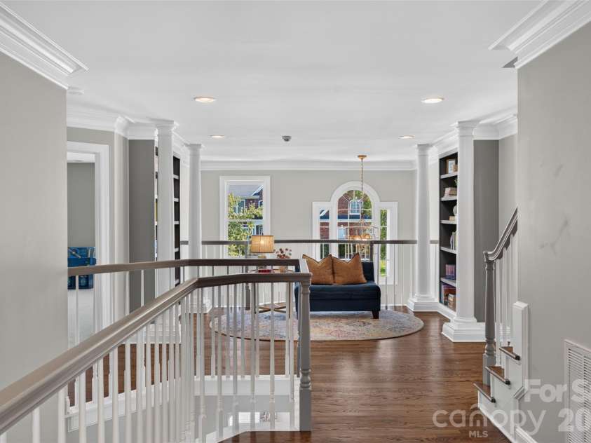 8634 Woodmere Crossing Drive, Charlotte, NC 28226.  MLS# CAR4435409, YatesRealty ID 57746. 