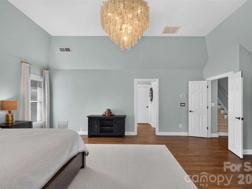 8634 Woodmere Crossing Drive, Charlotte, NC 28226.  MLS# CAR4435409, YatesRealty ID 57746. 