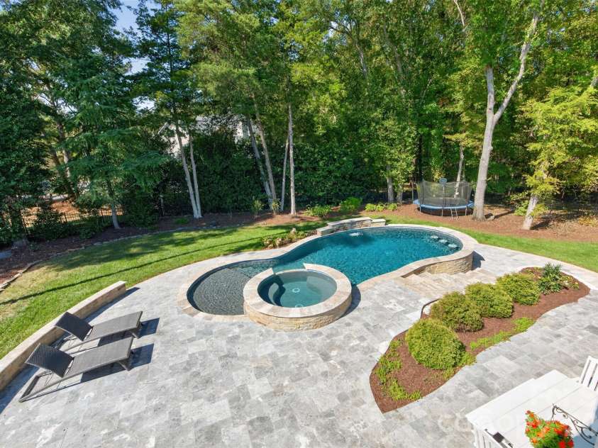 8634 Woodmere Crossing Drive, Charlotte, NC 28226.  MLS# CAR4435409, YatesRealty ID 57746. 