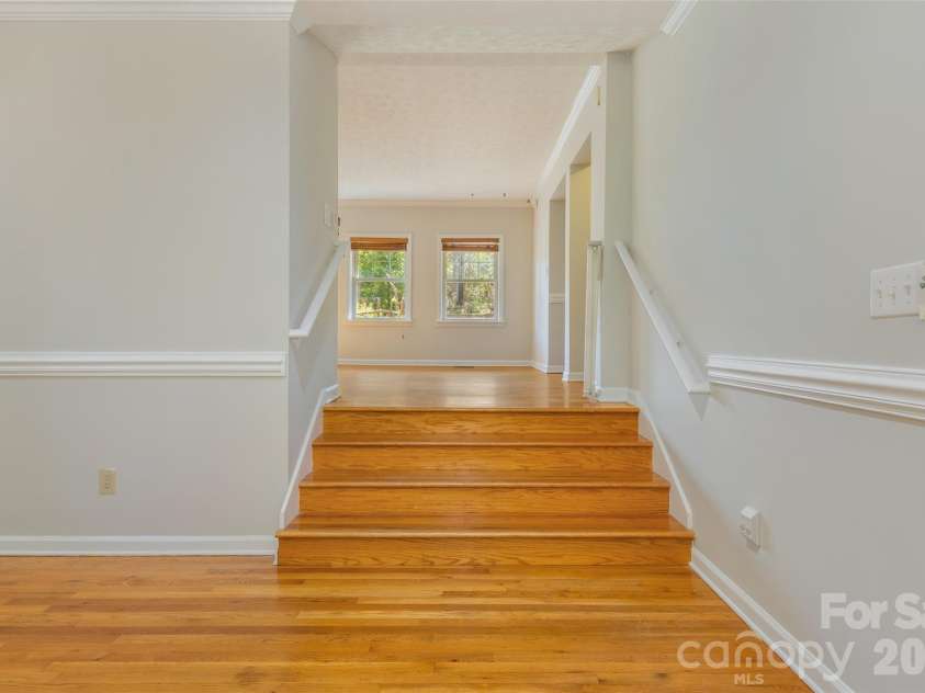 442 Armstrong Avenue, Hendersonville, NC 28739.  MLS# CAR4435472, YatesRealty ID 57747. 