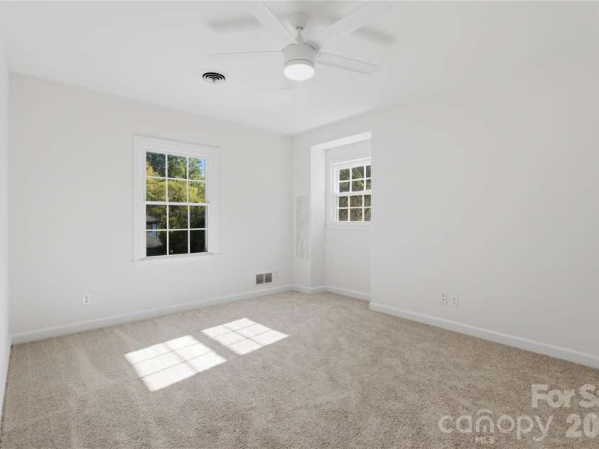 1200 Charter Place, Charlotte, NC 28211.  MLS# CAR4435182, YatesRealty ID 57748. Third bedroom