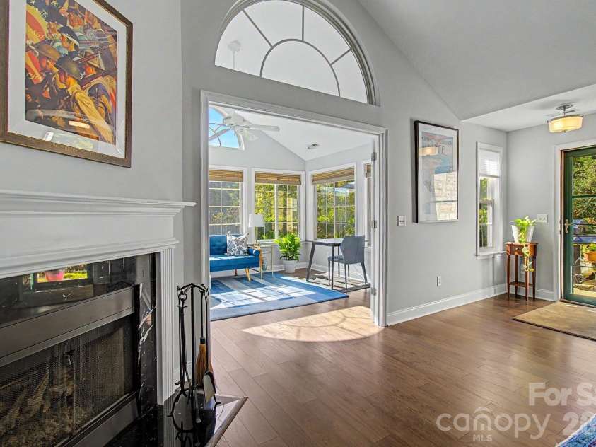 47 Outlook Circle, Swannanoa, NC 28778.  MLS# CAR4435002, YatesRealty ID 57749. 
