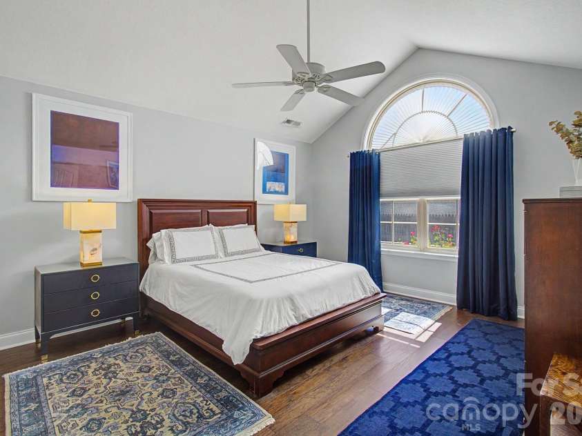 47 Outlook Circle, Swannanoa, NC 28778.  MLS# CAR4435002, YatesRealty ID 57749. Primary Bedroom