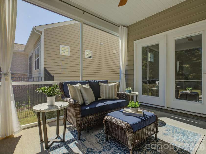 12537 Belmont Mansion Drive, Charlotte, NC 28273.  MLS# CAR4434864, YatesRealty ID 57750. 