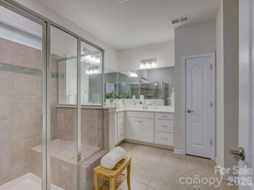 12537 Belmont Mansion Drive, Charlotte, NC 28273.  MLS# CAR4434864, YatesRealty ID 57750. 