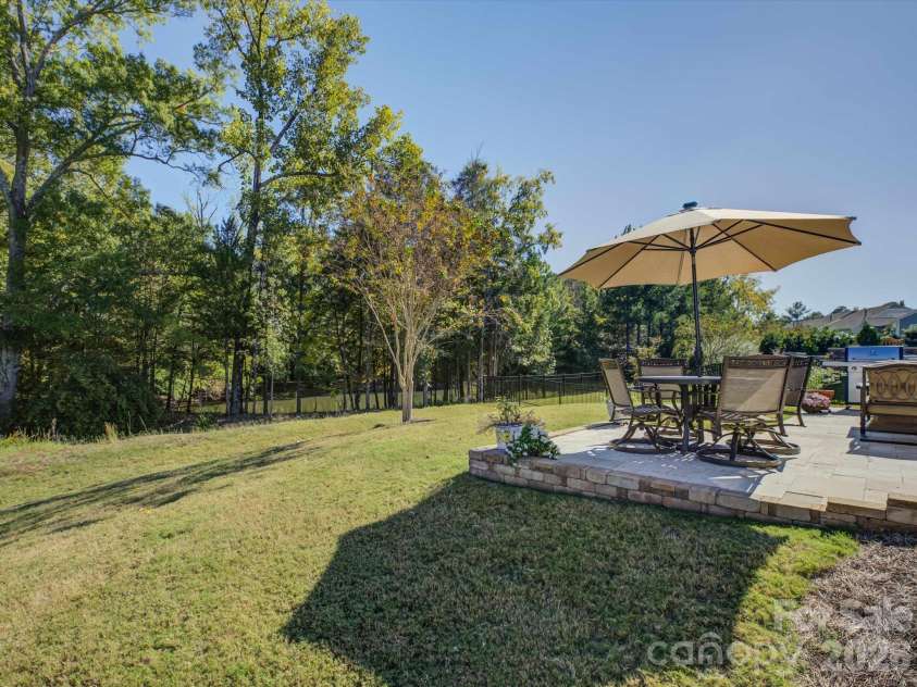 12537 Belmont Mansion Drive, Charlotte, NC 28273.  MLS# CAR4434864, YatesRealty ID 57750. 