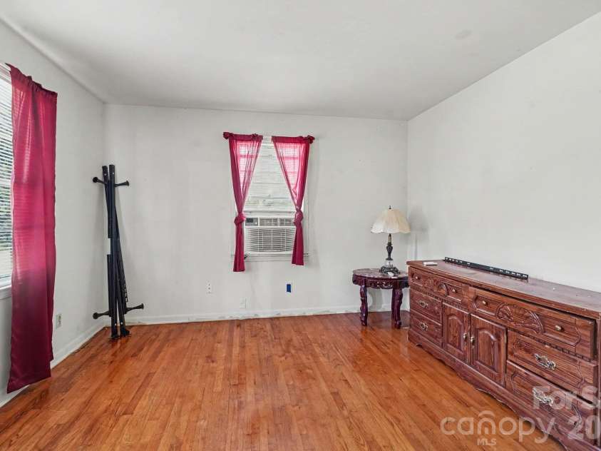 4807 John Craig Road, Waxhaw, NC 28173.  MLS# CAR4435172, YatesRealty ID 57751. 