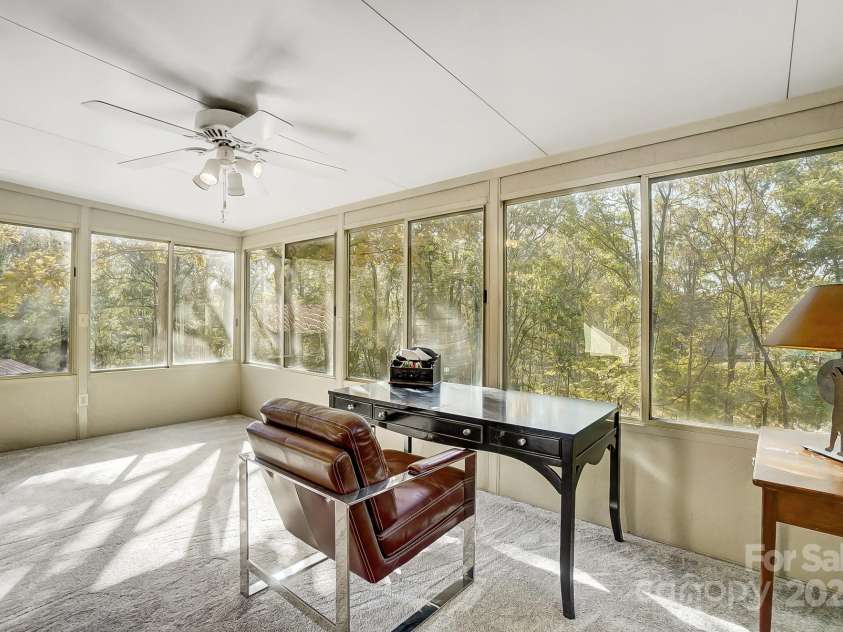 11429 Spreading Oak Lane, Charlotte, NC 28226.  MLS# CAR4194529, YatesRealty ID 5776. 