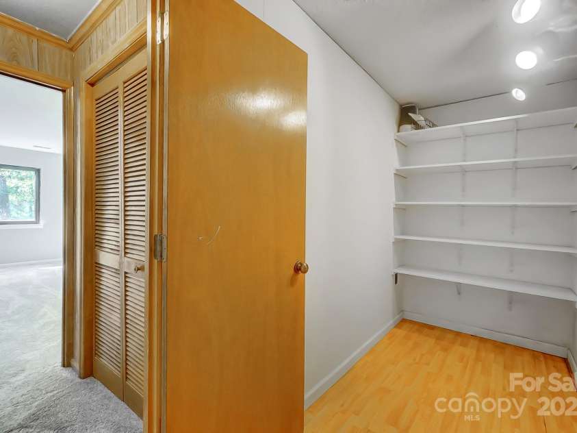 11429 Spreading Oak Lane, Charlotte, NC 28226.  MLS# CAR4194529, YatesRealty ID 5776. Basement Storage