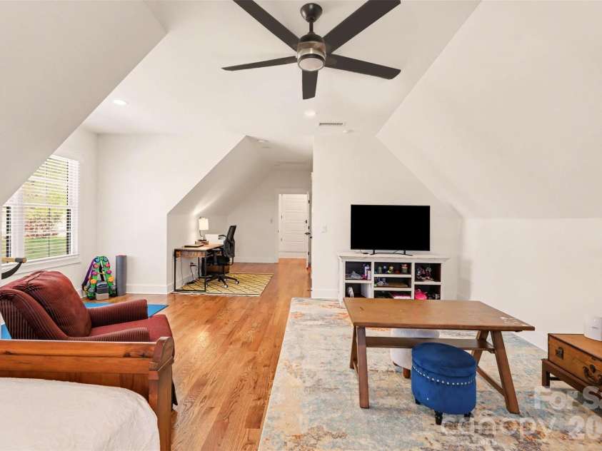 302 Forest Bay Court, Belmont, NC 28012.  MLS# CAR4358873, YatesRealty ID 5776. 