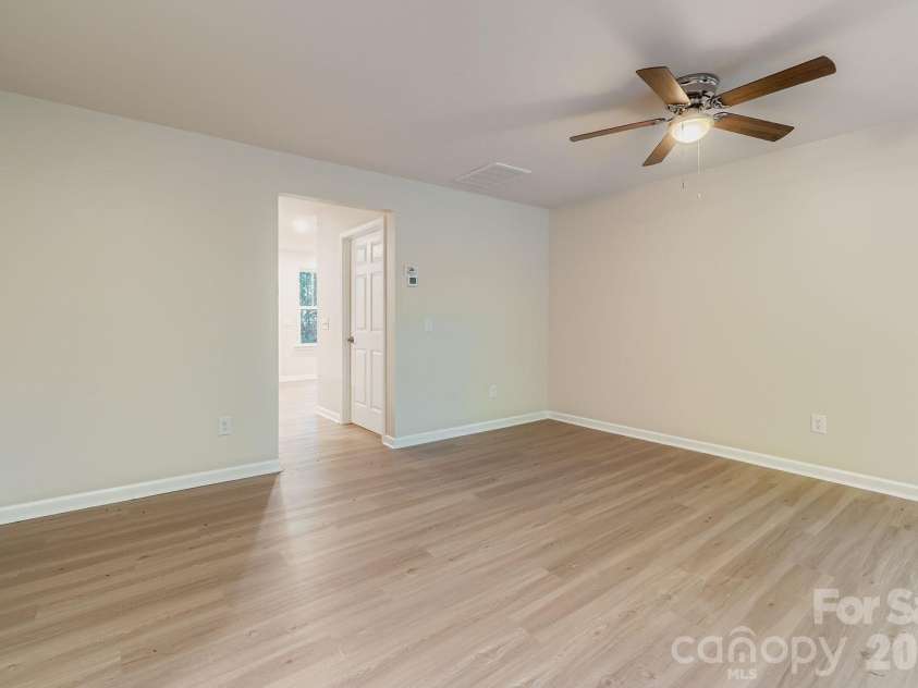 1773 J Julian Lane, Charlotte, NC 28208.  MLS# CAR4429302, YatesRealty ID 57762. 