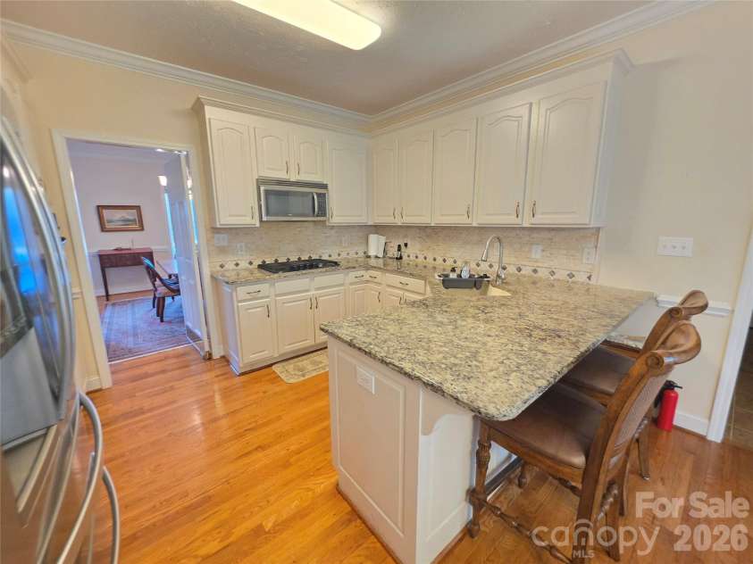 408 5th Avenue, Conover, NC 28613.  MLS# CAR4427047, YatesRealty ID 57764. 