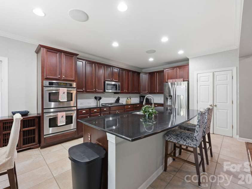 5704 Snapdragon Lane, Huntersville, NC 28078.  MLS# CAR4426906, YatesRealty ID 57765. 