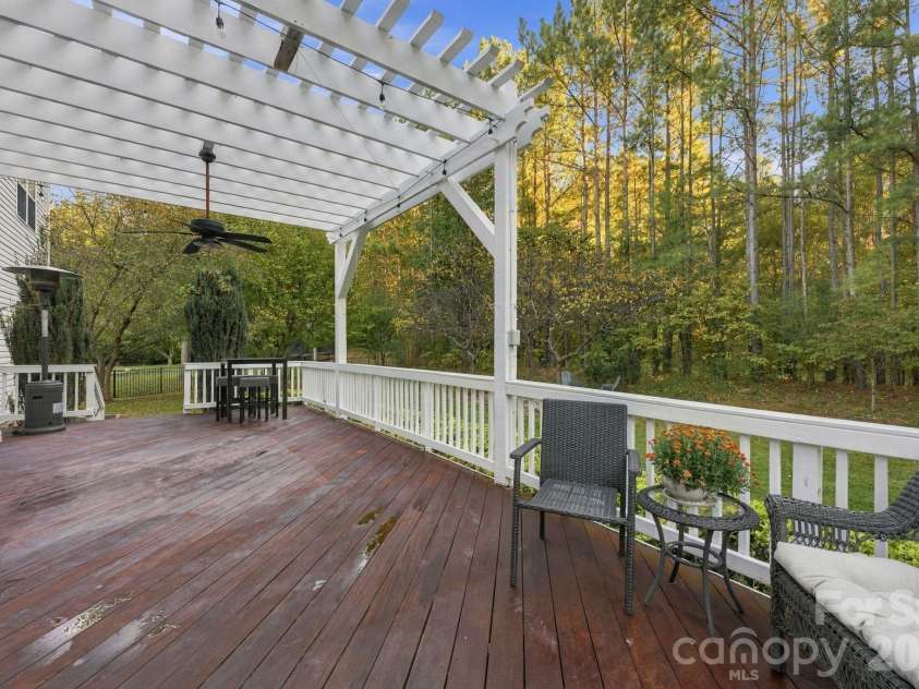 5704 Snapdragon Lane, Huntersville, NC 28078.  MLS# CAR4426906, YatesRealty ID 57765. 