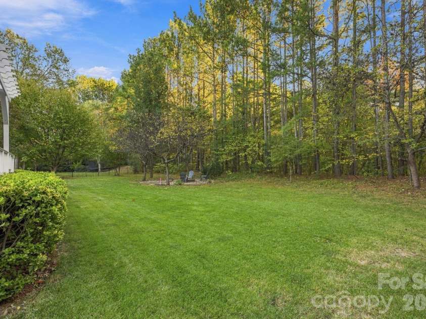 5704 Snapdragon Lane, Huntersville, NC 28078.  MLS# CAR4426906, YatesRealty ID 57765. 
