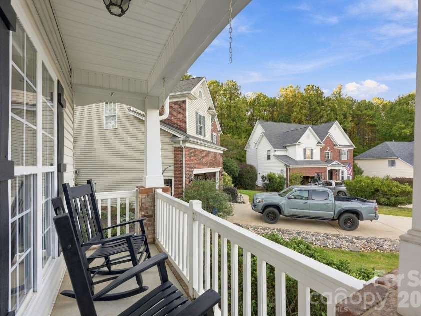 5704 Snapdragon Lane, Huntersville, NC 28078.  MLS# CAR4426906, YatesRealty ID 57765. Covered front porch
