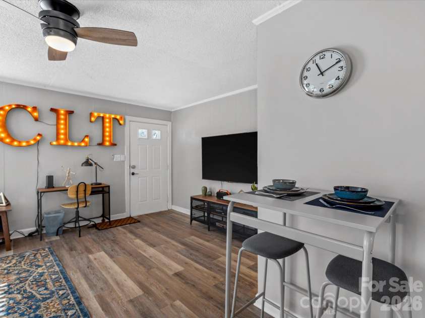 1136 Mona Drive, Charlotte, NC 28206.  MLS# CAR4411375, YatesRealty ID 57766. 