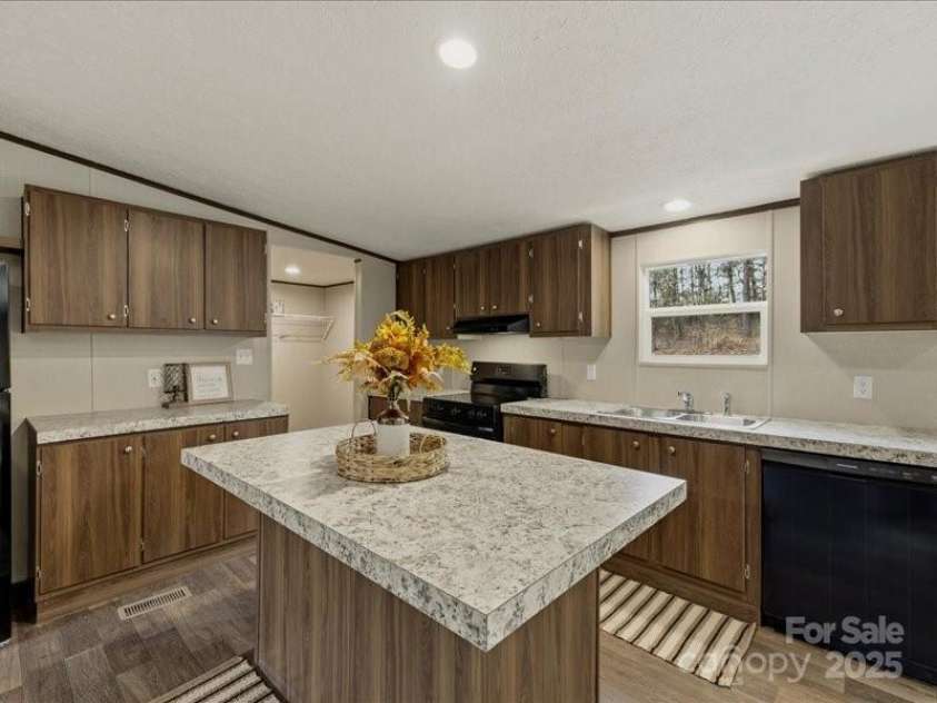 3160 Mariposa Lane, Morganton, NC 28655.  MLS# CAR4334327, YatesRealty ID 5777. 