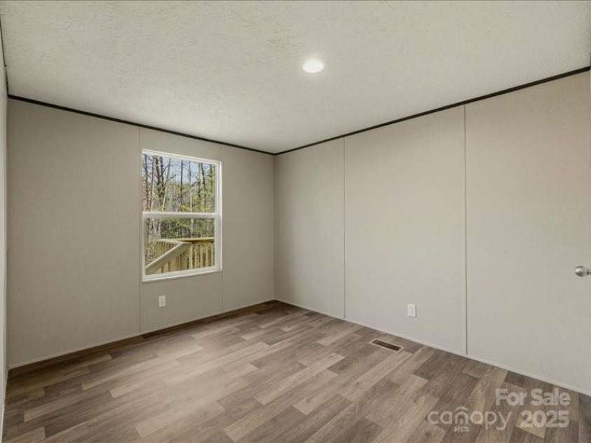 3160 Mariposa Lane, Morganton, NC 28655.  MLS# CAR4334327, YatesRealty ID 5777. 